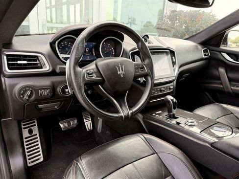 Used 2018 Maserati Ghibli S GranSport Q4 AWD/4WD image 22