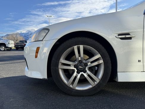 Used 2009 Pontiac G8 w/ Premium Package image 30