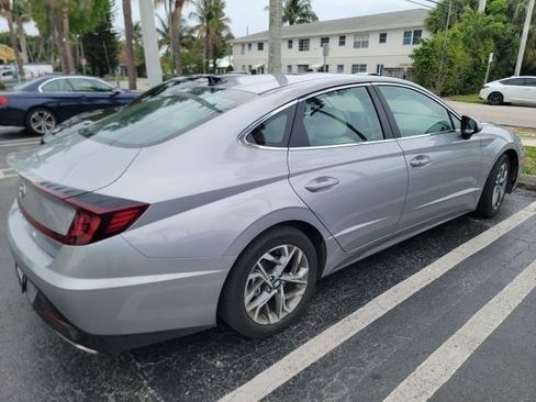 Used 2023 Hyundai Sonata SEL image 3
