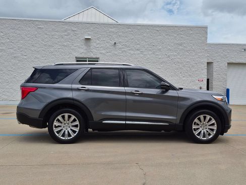Used 2023 Ford Explorer Limited w/ Limited Technology Package AWD/4WD image 5