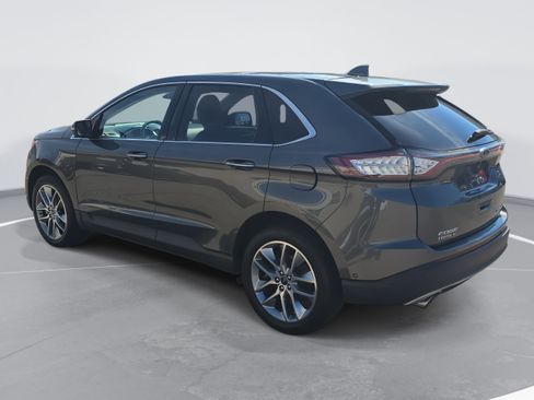 Used 2018 Ford Edge Titanium w/ Equipment Group 302A image 7