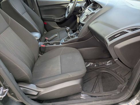 Used 2015 Ford Focus SE w/ SE Ecoboost Package image 19