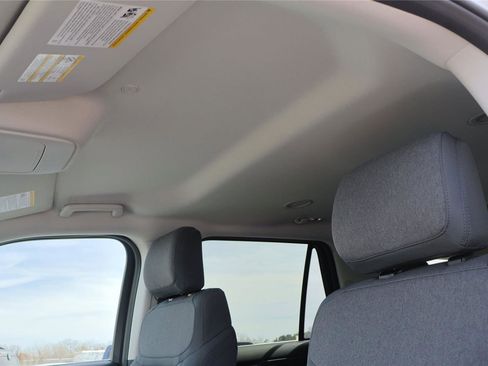 Used 2025 Ford Expedition Active image 14