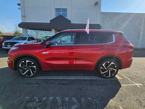 Used 2024 Mitsubishi Outlander SEL AWD/4WD image 8