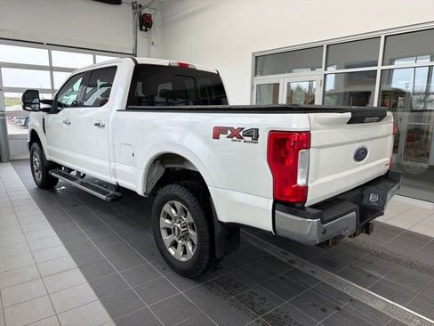 Used 2017 Ford F250 Lariat w/ Chrome Package AWD/4WD image 4