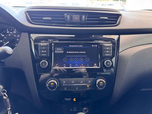 Used 2022 Nissan Rogue Sport S FWD image 22