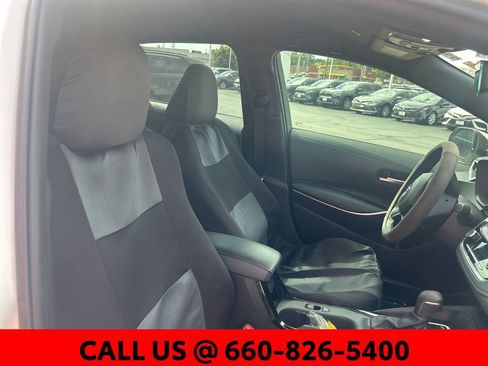 Used 2024 Toyota Corolla SE FWD image 8