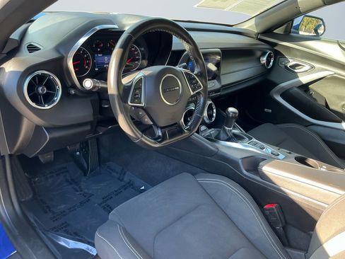 Used 2021 Chevrolet Camaro LT w/ RS Package image 11