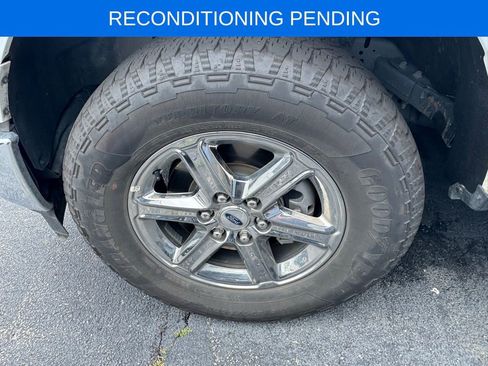 Used 2025 Ford F150 XLT w/ Equipment Group 301A Standard AWD/4WD image 7