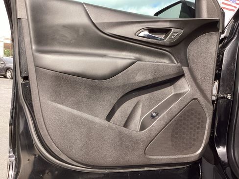 Used 2024 Chevrolet Equinox LT image 31