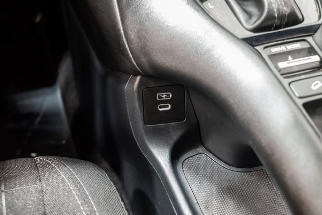 Used 2025 Honda HR-V LX image 26