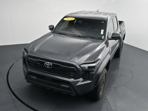 Used 2024 Toyota Tacoma TRD Off-Road AWD/4WD image 28