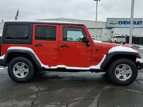 Used 2015 Jeep Wrangler Unlimited Sport w/ Quick Order Package 24S AWD/4WD image 8