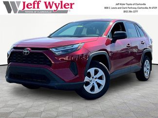 Used 2024 Toyota RAV4 LE AWD/4WD video 1