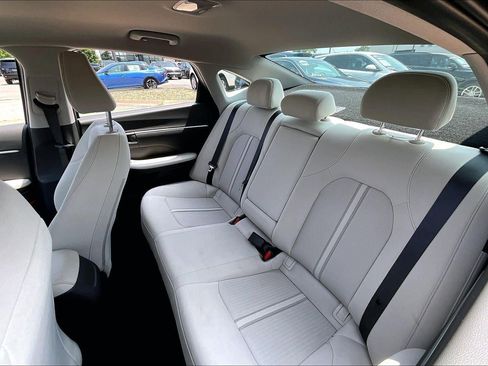 Used 2025 Hyundai Sonata SEL FWD image 22
