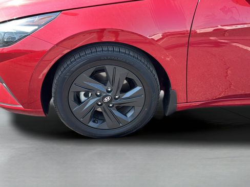 Used 2022 Hyundai Elantra Blue FWD image 36