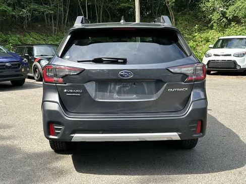 Certified 2022 Subaru Outback Limited AWD/4WD image 4