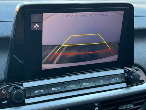 Used 2023 Kia Forte LXS image 18