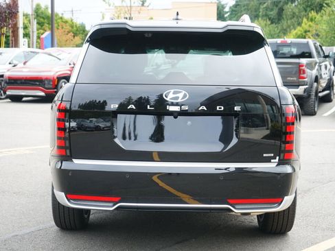 Used 2026 Hyundai Palisade Calligraphy image 5