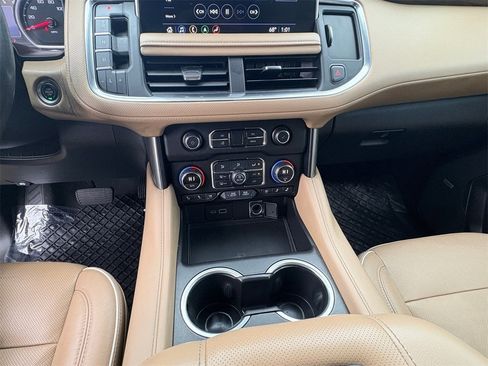 Used 2021 Chevrolet Tahoe Premier w/ Premium Package image 13