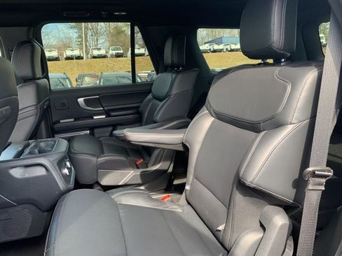 New 2025 Ford Expedition Platinum w/ Stealth Performance Package image 21