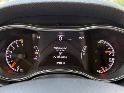 Used 2018 Jeep Grand Cherokee Altitude RWD image 15