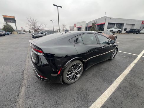 Used 2024 Toyota Prius Limited w/ Limited Premium Package image 6