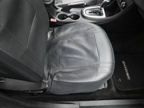 Used 2012 Dodge Avenger SXT image 30