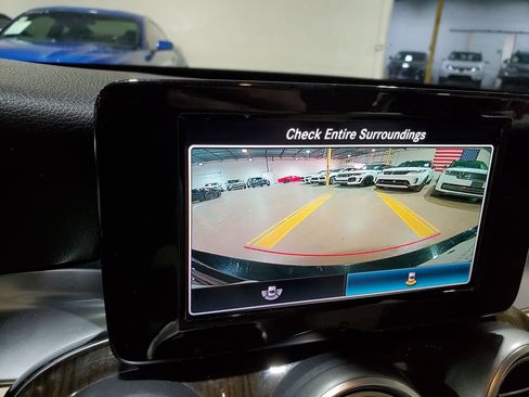 Used 2019 Mercedes-Benz C 300 Sedan image 30