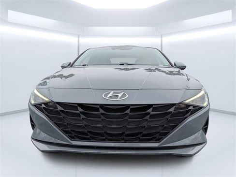 Used 2022 Hyundai Elantra SEL image 8