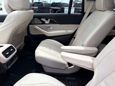 Certified 2026 Mercedes-Benz GLS 450 4MATIC image 15