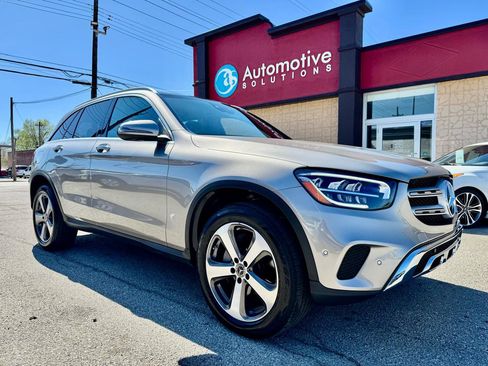 Used 2020 Mercedes-Benz GLC 300 4MATIC image 2