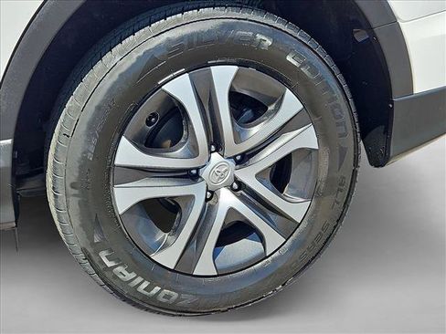 Used 2017 Toyota RAV4 LE w/ Carpet Mat Package FWD image 29