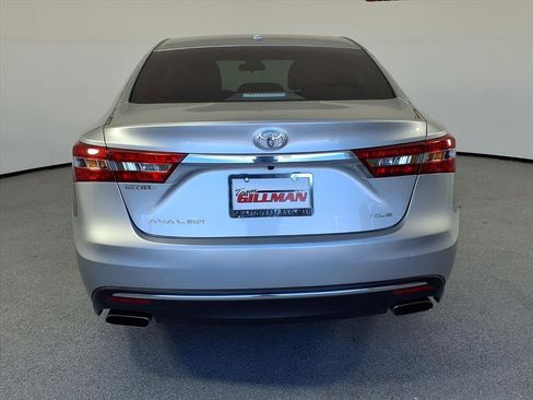 Used 2018 Toyota Avalon XLE image 9