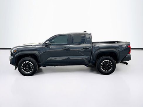 Used 2025 Toyota Tacoma TRD Off-Road AWD/4WD image 8
