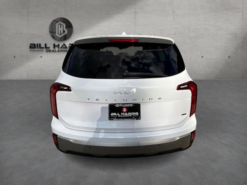 Used 2023 Kia Telluride LX image 9