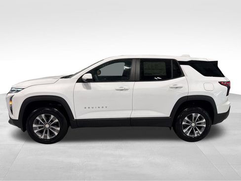 New 2026 Chevrolet Equinox LT w/ Safety and Technology Package FWD image 48