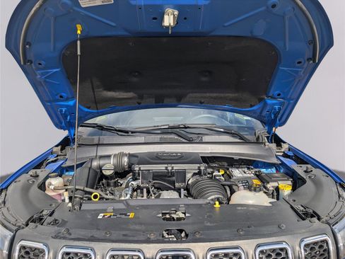 Used 2024 Jeep Compass Latitude image 29