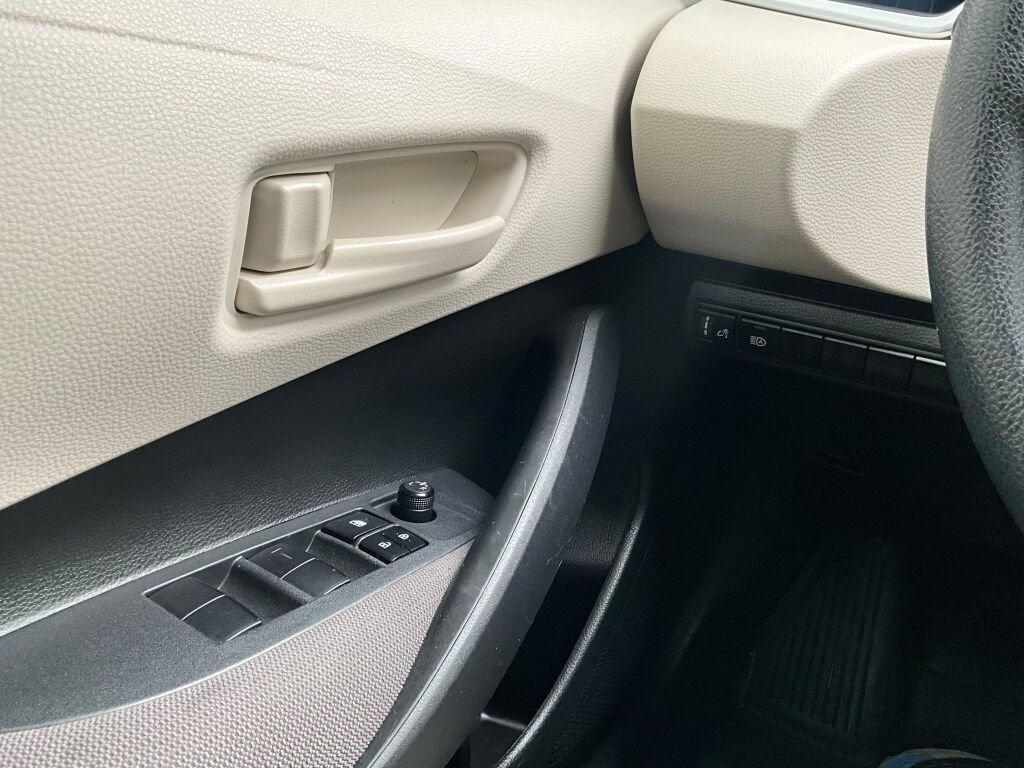 Used 2023 Toyota Corolla LE FWD image 23