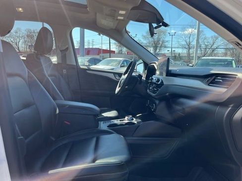 Used 2021 Ford Escape SEL w/ Technology Package image 13