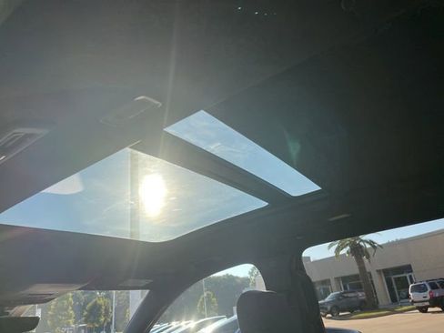 New 2026 Chevrolet Traverse LT w/ Sun and Wheel Package image 35