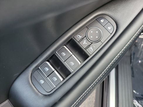 Certified 2026 INFINITI QX60 Luxe w/ Cargo Package image 17