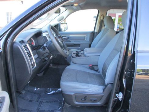 Used 2014 RAM 1500 Classic SLT w/ Protection Group AWD/4WD image 16
