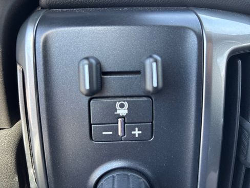 Used 2018 Chevrolet Silverado 1500 LT w/ All Star Edition image 22