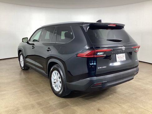 Used 2025 Toyota Grand Highlander AWD Hybrid image 9