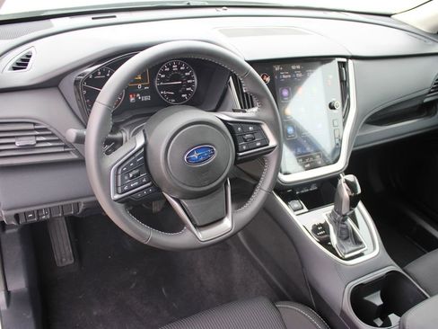 Used 2025 Subaru Legacy Premium AWD/4WD image 11