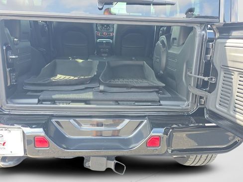 Used 2022 Jeep Wrangler Unlimited Sahara image 12