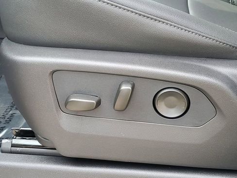 New 2026 GMC Sierra 1500 SLT w/ SLT Premium Plus Package image 6