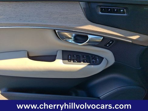 Certified 2025 Volvo XC90 B5 Plus image 13