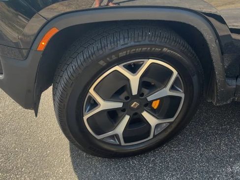 Used 2023 Rivian R1S Adventure AWD/4WD image 6